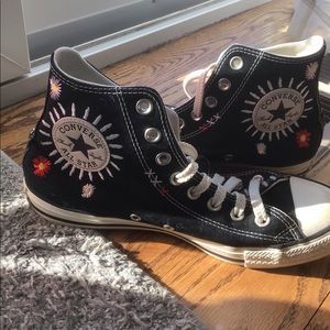 LIMITED ADDITION CONVERS